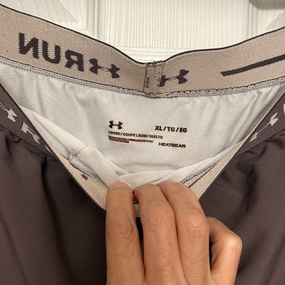 Under Armour Women’s RUN Shorts Mauve Purple Size XL - Picture 5 of 10